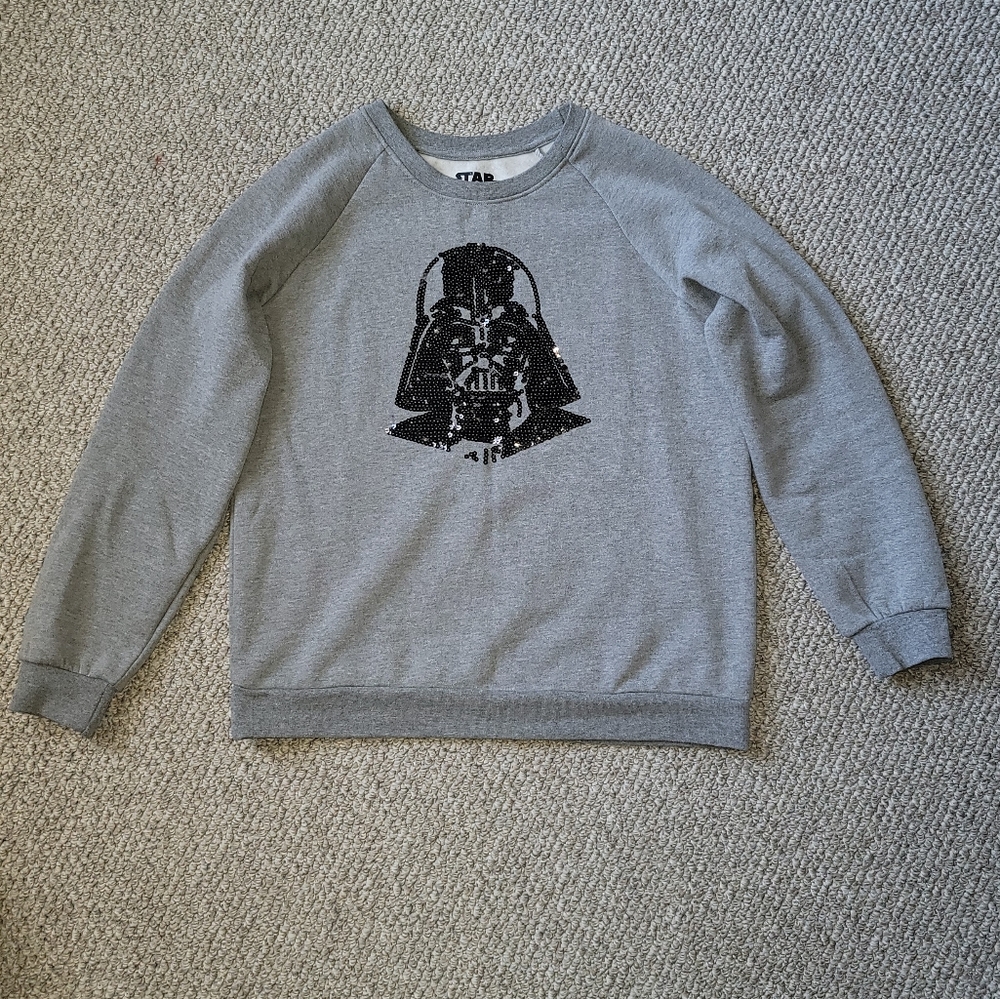 Starwars sweater size M, with sequins Darth Vader